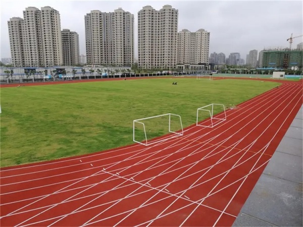 汕尾市塑胶跑道维修透气型跑道 - 一站式服务